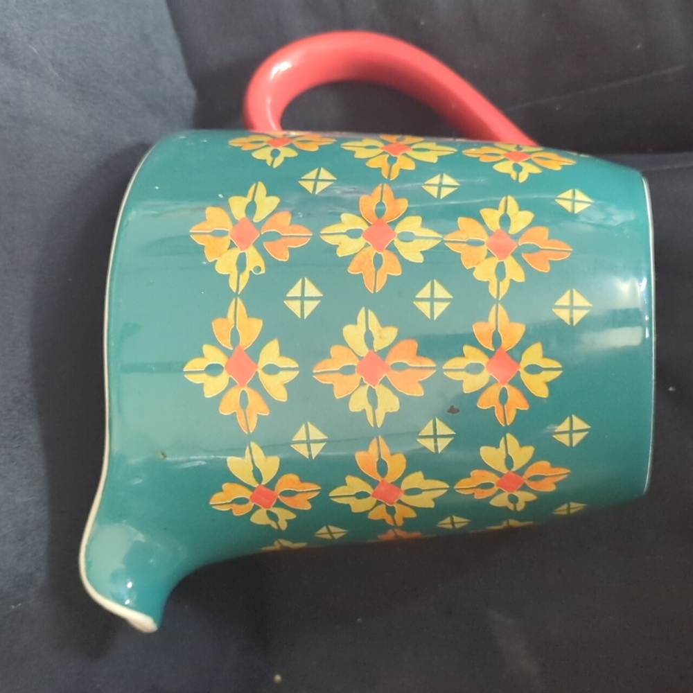 Pioneer Woman 4 cup measuring pitcher